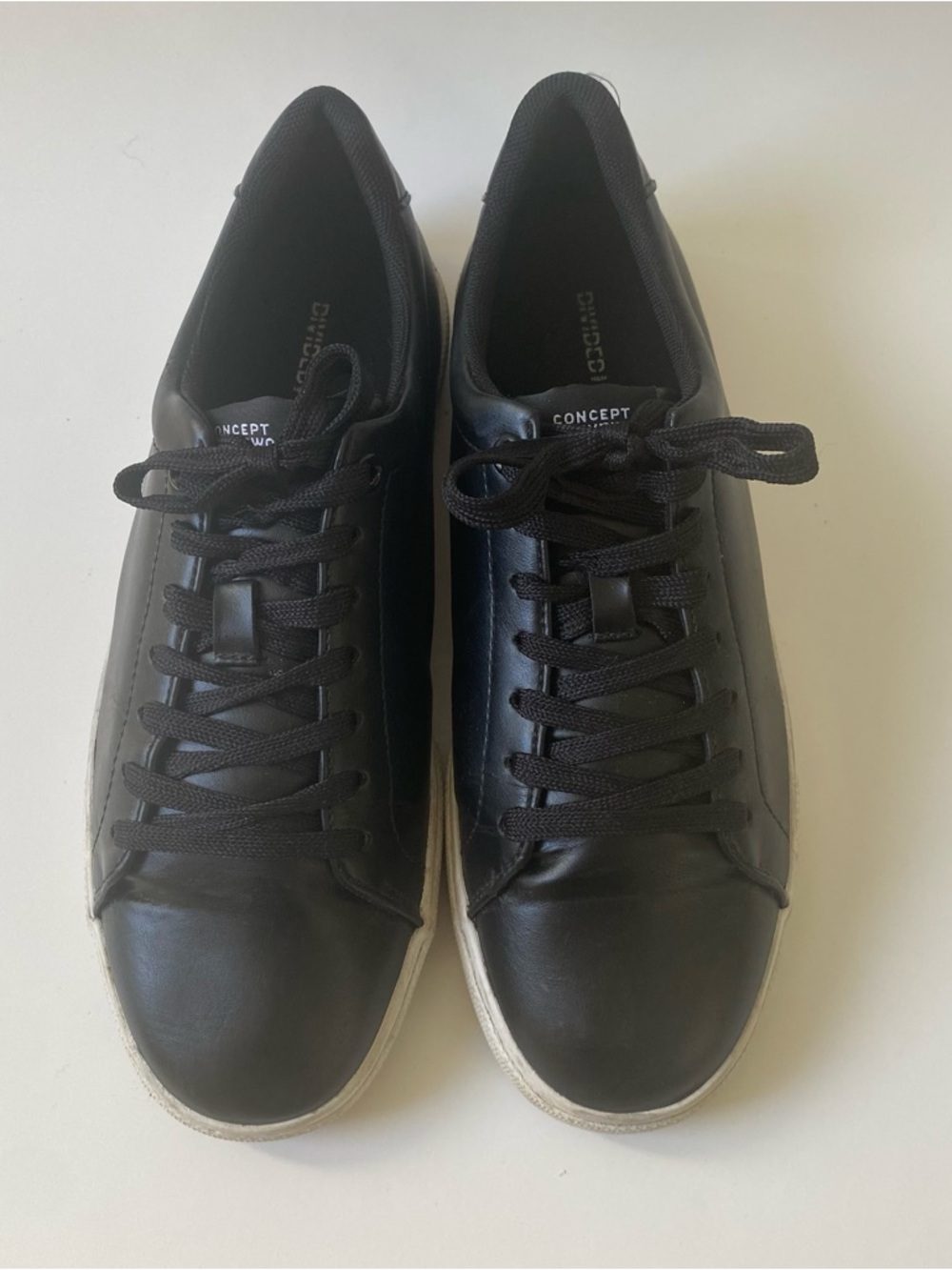 Black Sneakers